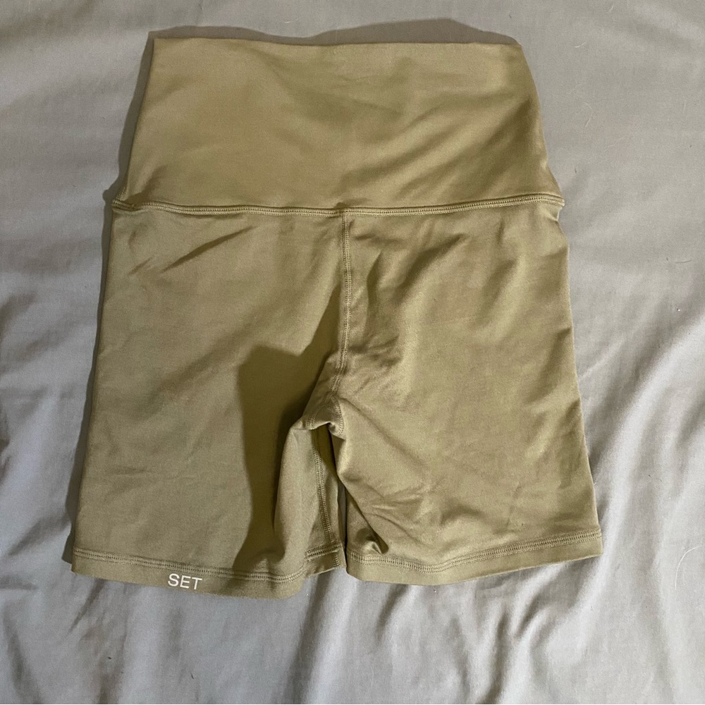 SET Active Shorts